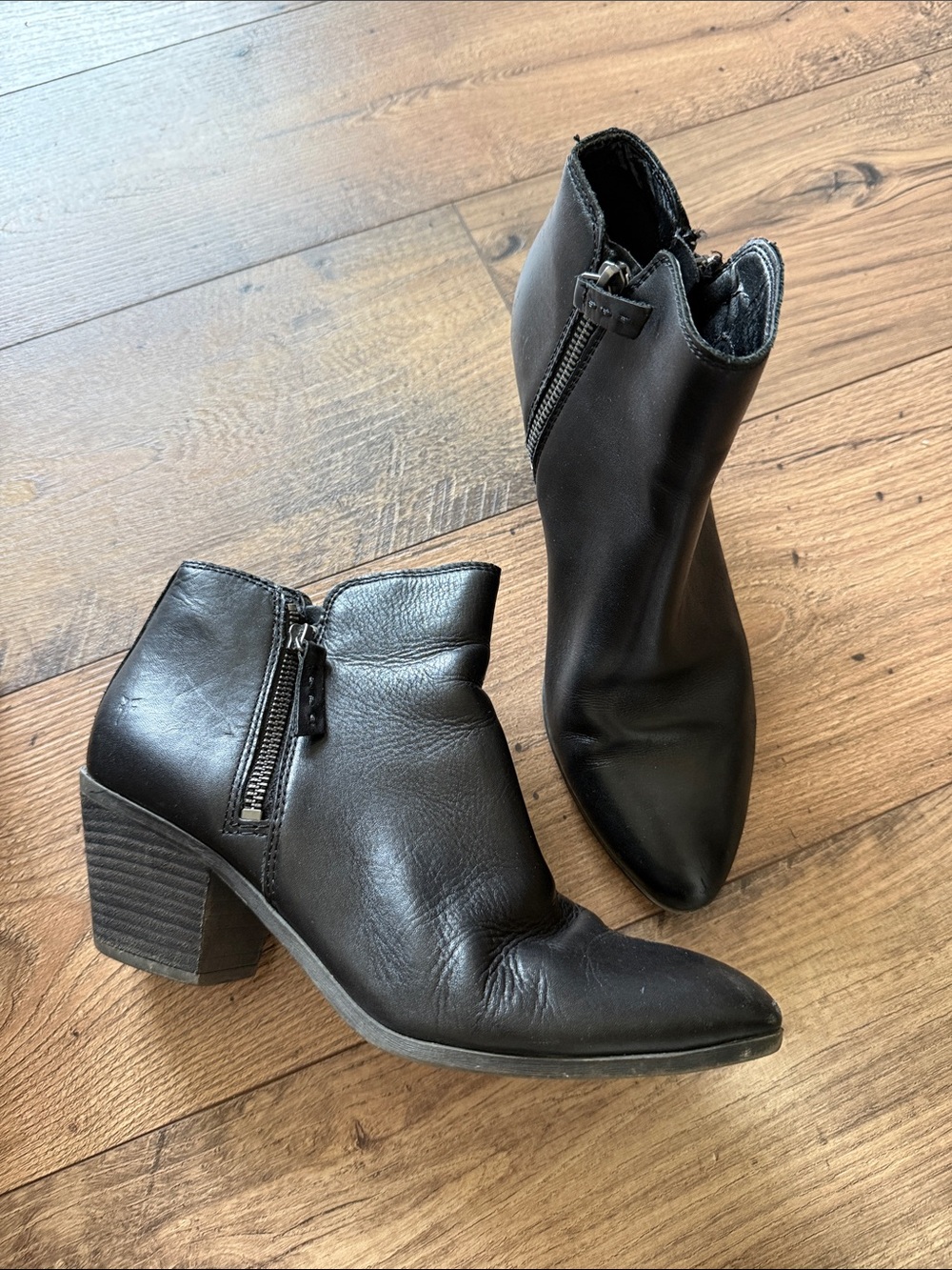 Frye Black Leather Pointed Toe Ankle Booties with Side Zipper
